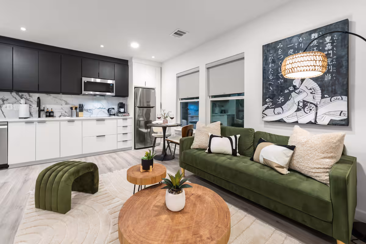 6b347e20 7650 4e01 8c86 00dba33dad1d